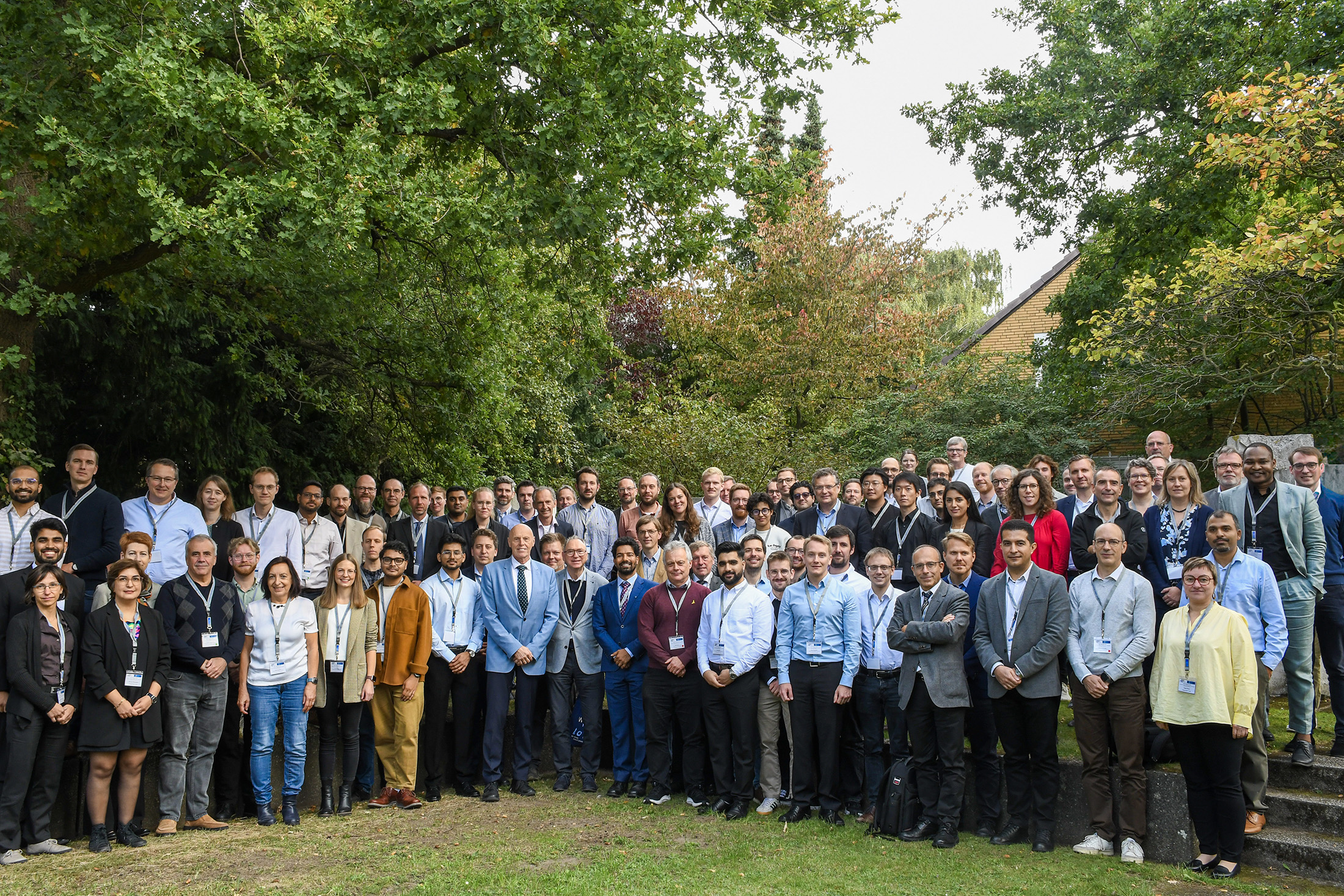 228-Group Photo_web